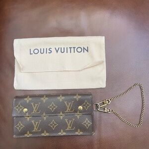 Louis Vuitton wristlet wallet